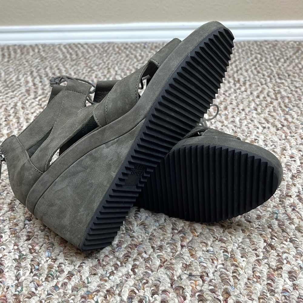 EILEEN FISHER DIBS GREY SUEDE LEATHER LACE-UP WEDGE SANDALS - Picture 8 of 9